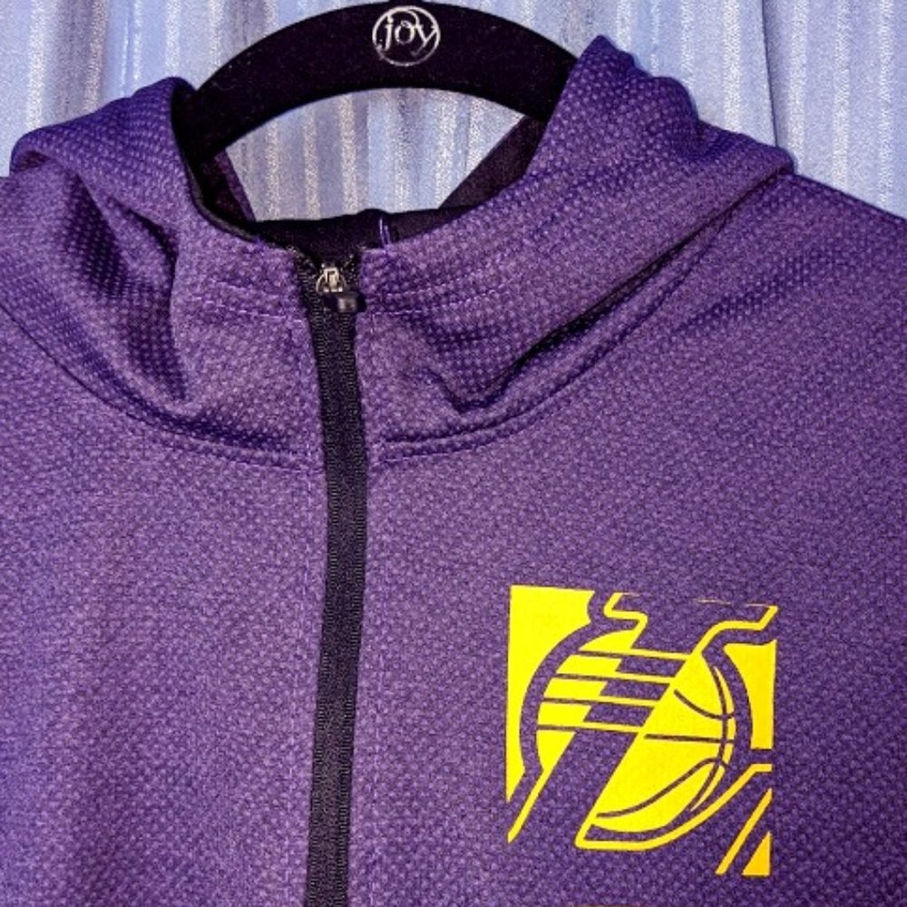 LA Lakers Hoodie - Boys XL 18-20